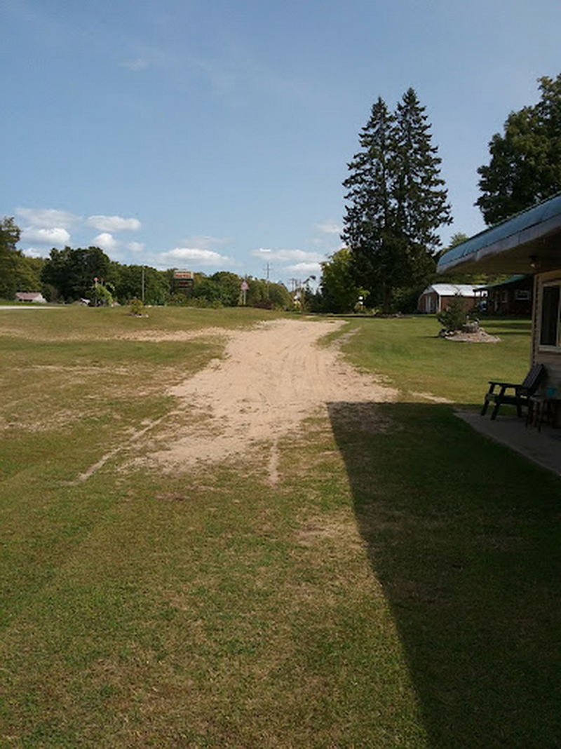 Hulbert Hills Motel - Photo From Web (newer photo)